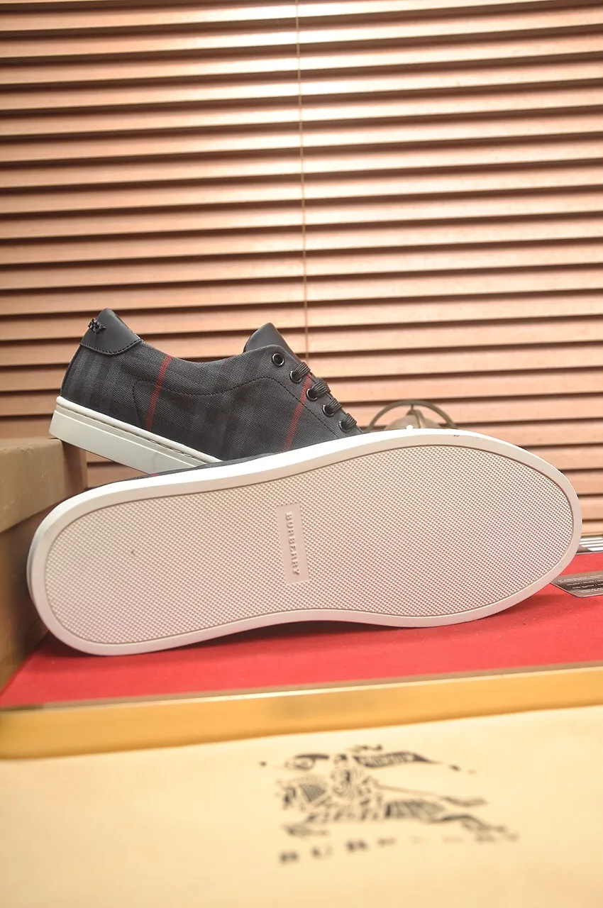 Men's shoes💰480💶[Burberry] (cowhide lining) classic low-top sneakers｜Imported cowhide with classic plaid fabric｜Cow leather lining｜Original outsole｜Fine workmanship and comfortable to wear Size: 38-44 (customized at 45)